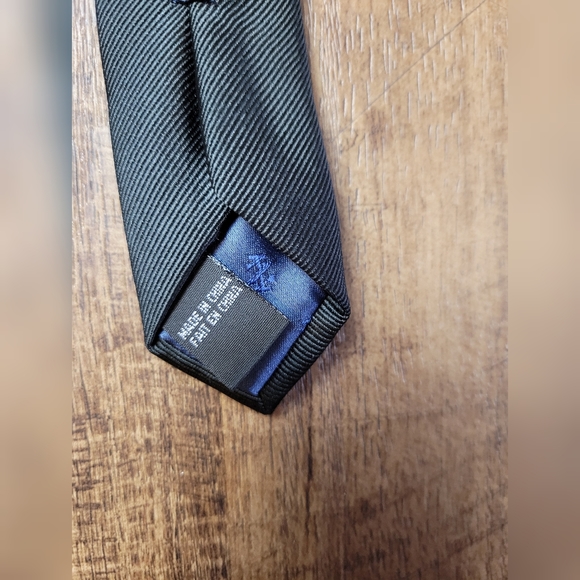 BUNDLE & SAVE Izod tie - Picture 4 of 8